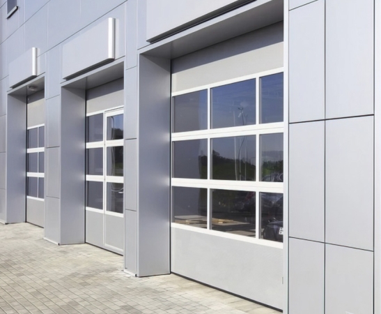 Панорамные ворота Алютех Alutrend в Приморско-Ахтарске