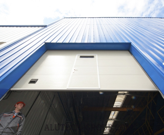 Промышленные ворота Алютех Protrend в Приморско-Ахтарске